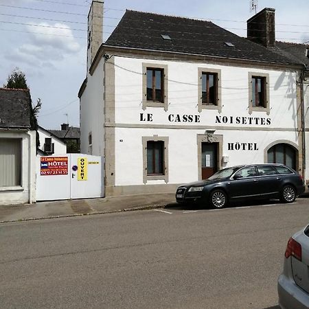 Le Casse Noisettes Hotel Gourin Exterior photo